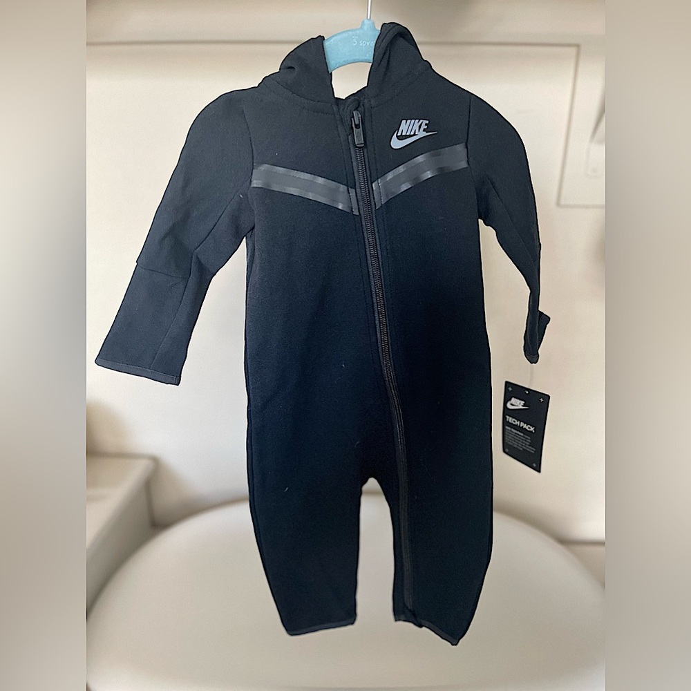 BABY Nike Tech Pack